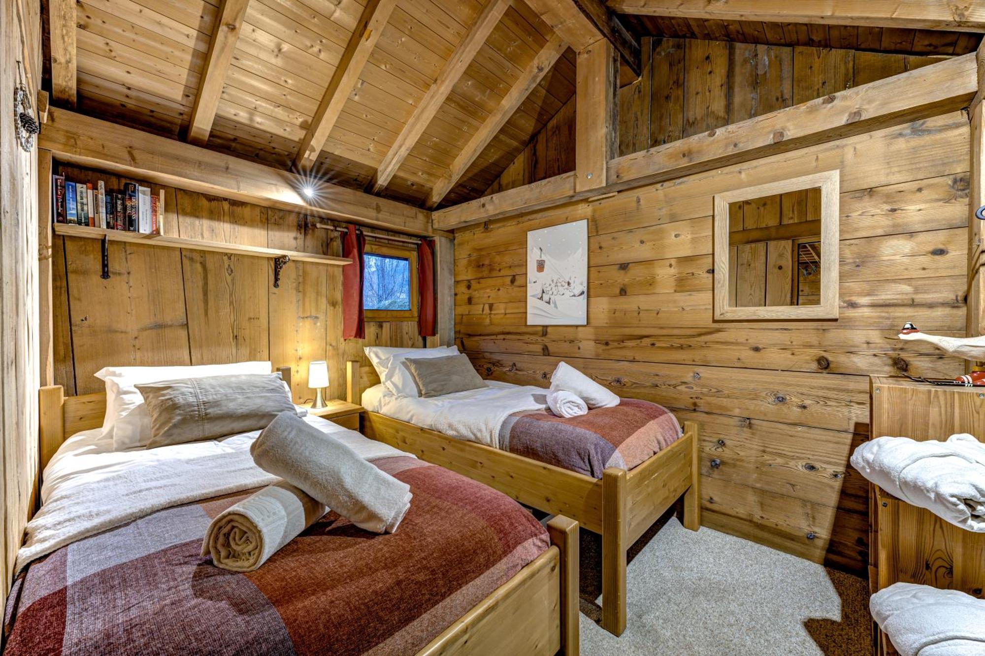 Tiki Lodge - Hot Tub & Sauna Шамони Экстерьер фото